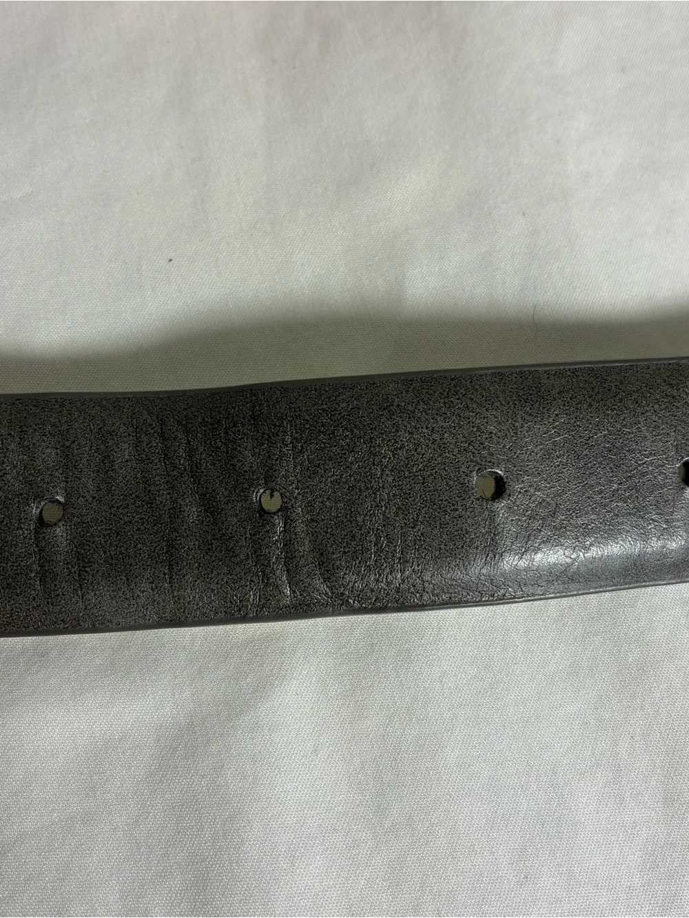 Womens belt Vince Camuto 40” long gray leather silver buckle plus triple ring